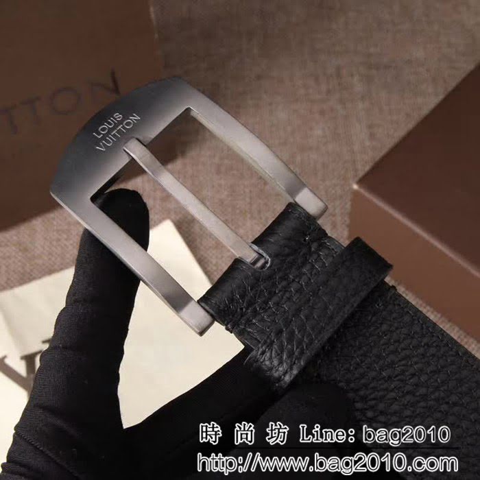 路易威登LV logo Taurillon 經典男士皮帶 LHG1638